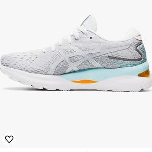 ASICS Women’s Gel Nimbus 24
